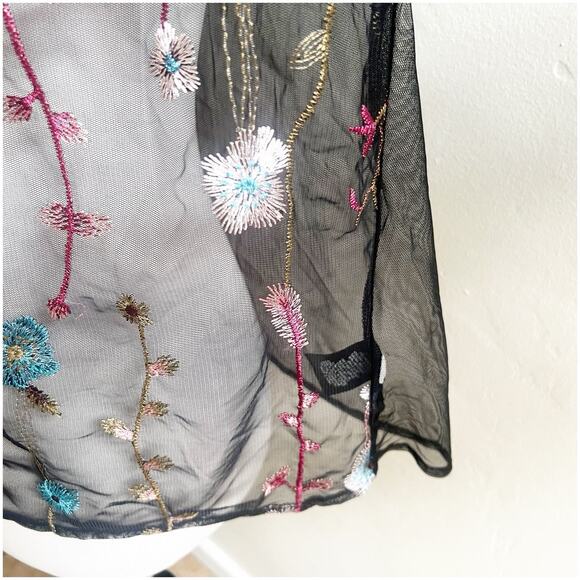 A New Day Sheer Mesh Peasant Top L Black Floral Embroidered Goth Whimsical - Picture 9 of 12